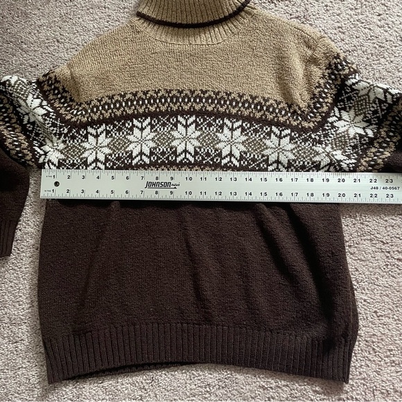 Vintage Sweater Womens Large Snowflake Turtleneck Brown Carolyn Taylor Knitted - Picture 6 of 8